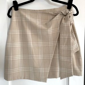 Wilfred by Aritzia Wrap-Front Skirt, in Camel Plaid, Size 8, NWOT